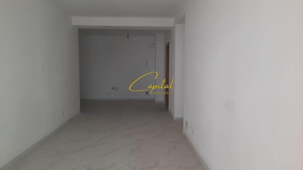 ZYRE ME QERA 120 M2 KOMBINAT 450 EURO