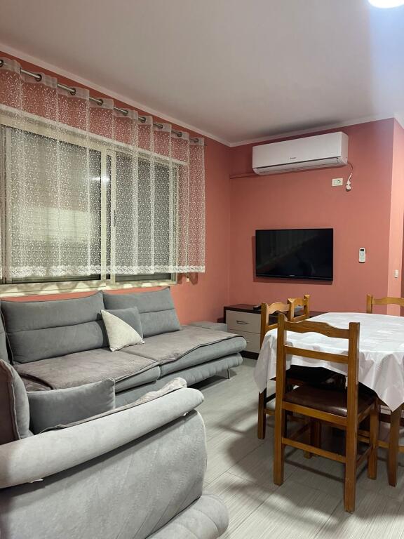 🏡 APARTAMENT ME QERA  2+1 ME POST PARKIMII PLAZH PRAN VIVAS HOTEL
