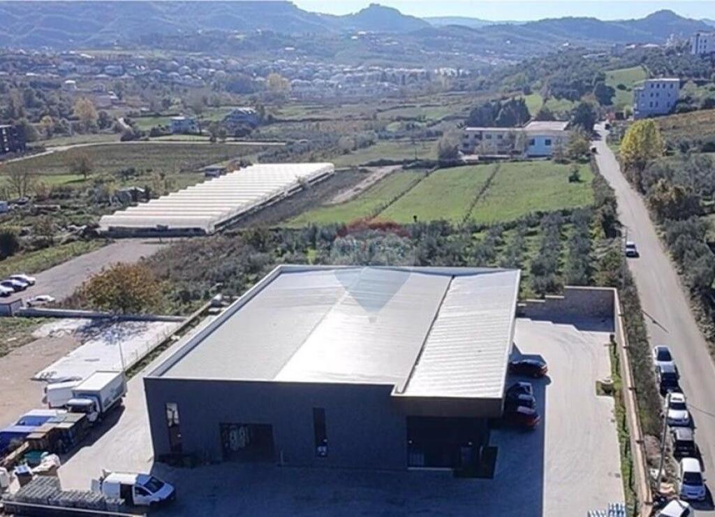 Magazinë/Kapanon - Për Qira - Lundër, Tiranë  ID:530581001-56