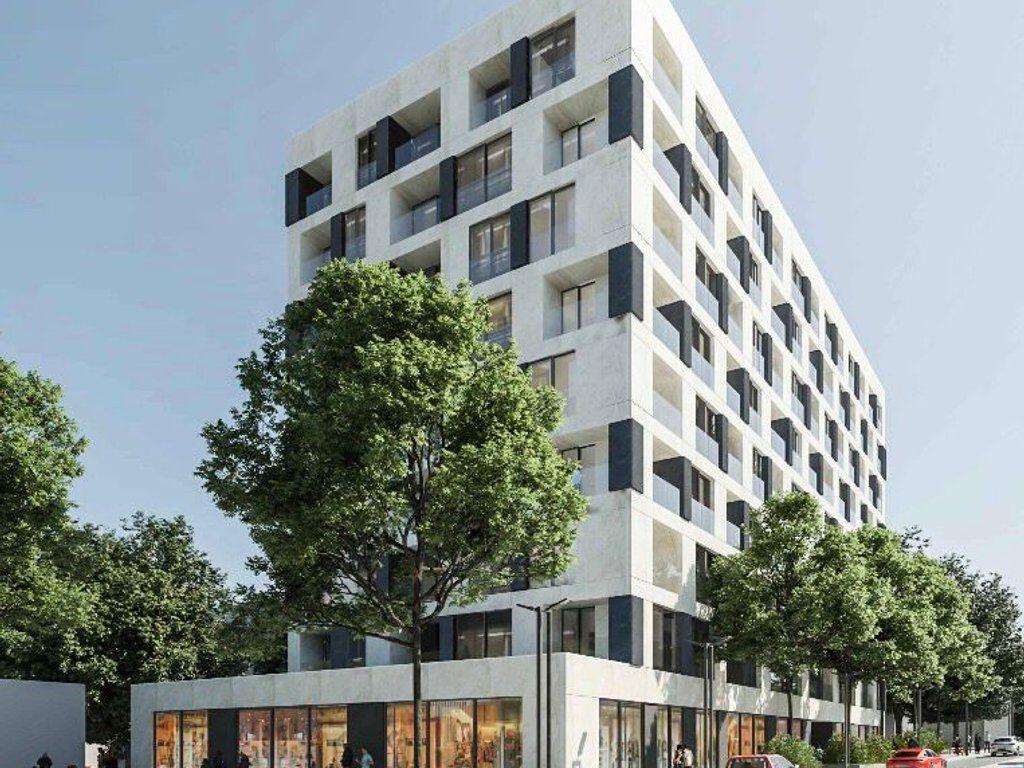 **COMMERCIAL SPACE – GROUND FLOOR – FULL GLASS FACADE! 3,400 € /Month