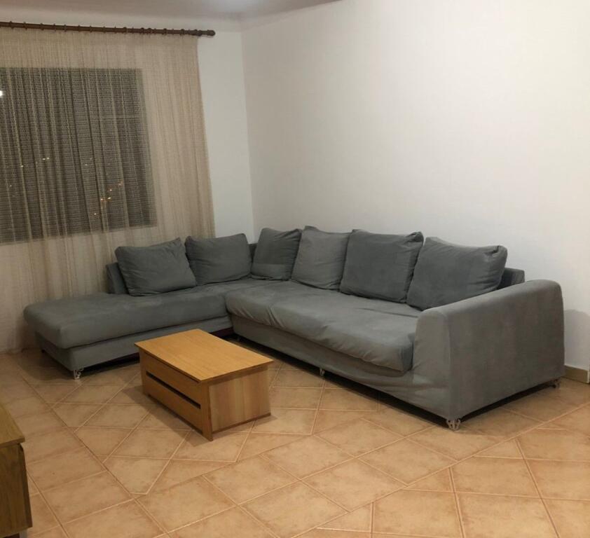 Affittasi Appartamento 2+1     ID 13739        