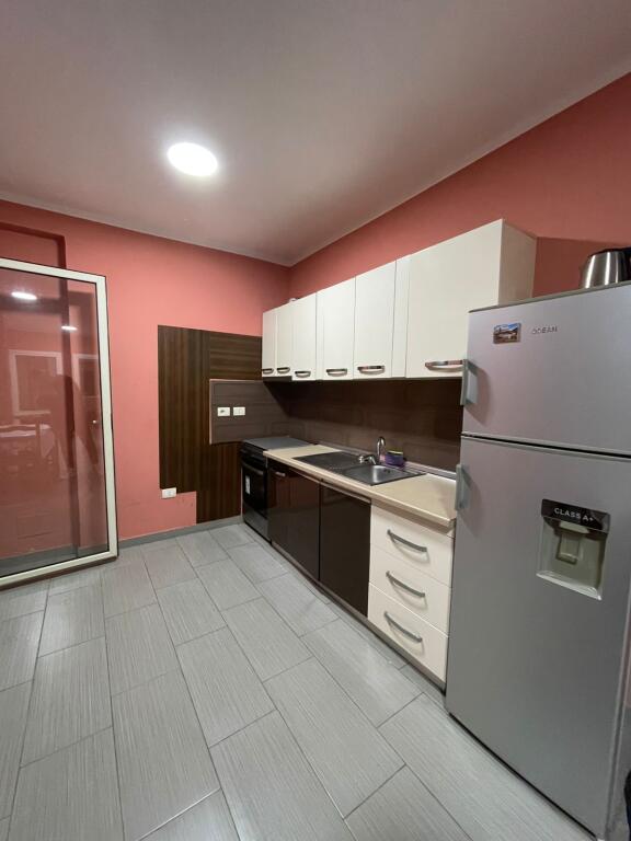 🏡 APARTAMENT ME QERA  2+1 ME POST PARKIMII PLAZH PRAN VIVAS HOTEL