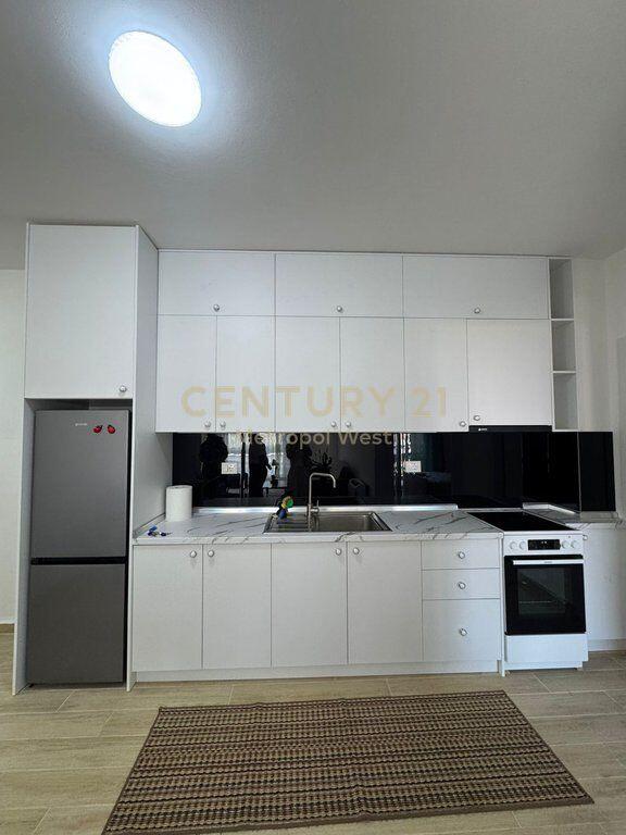 Appartamento 1+1 in Affitto – Ex Mercato Elettrico, Tirana