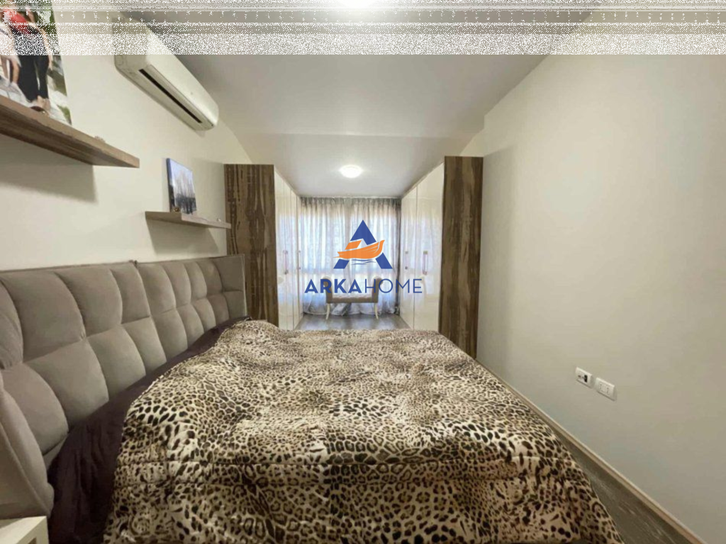 ATTICO IN VENDITA CON VERANDA 4+1 "VIA PETI, COMPLESSO “FERRARI”, LAGO ASCIUTTO" 424.000 EURO