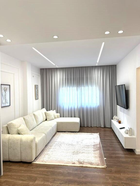 Shitet Apartament 1+1 I mobiluar ne Astir Super Investim! 📍 Astir, Bulevardi Migjeni