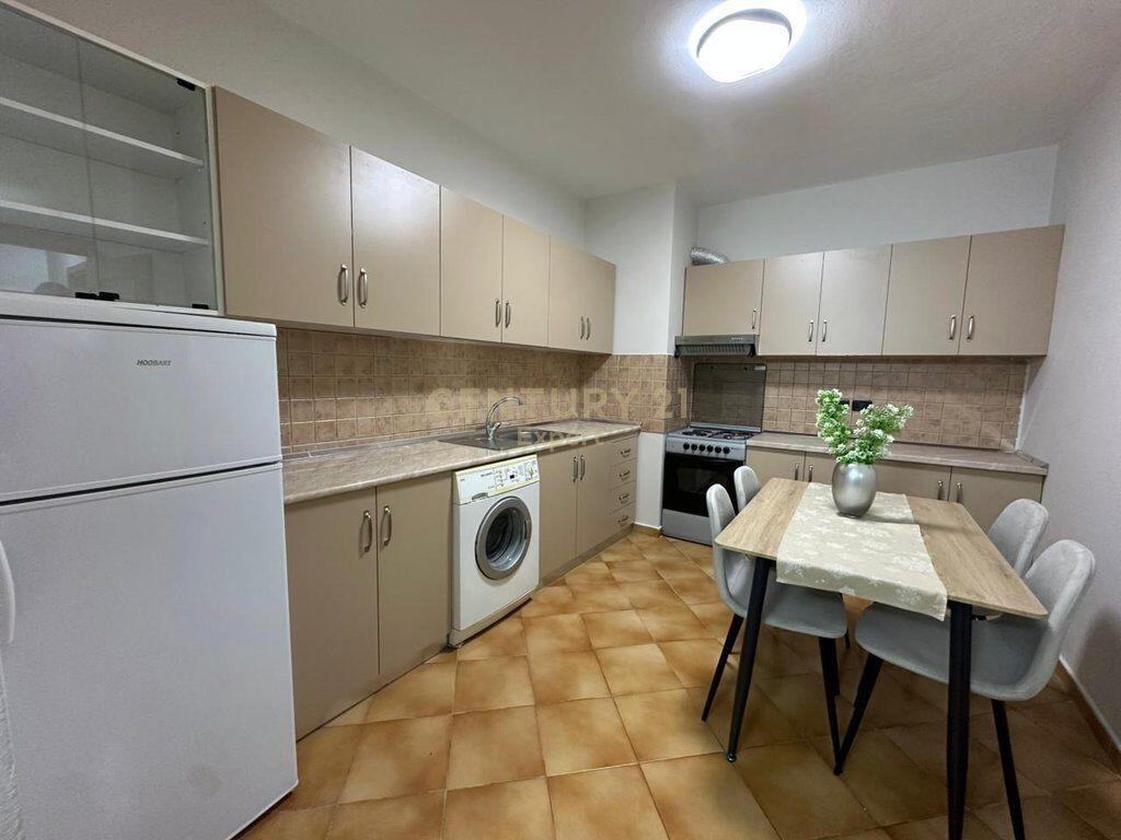 Apartament 1+1 Me Qira në Bllok