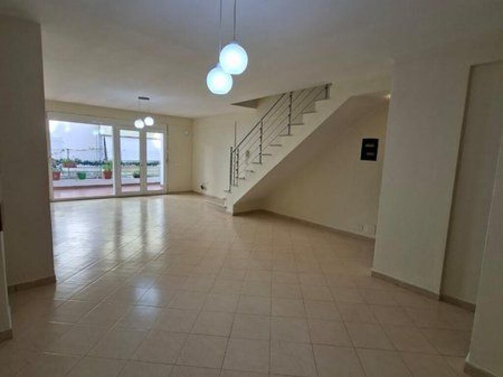 Shitet, Duplex 3+1+2, Rezidenca Kodra e Diellit 1, Tiranë.