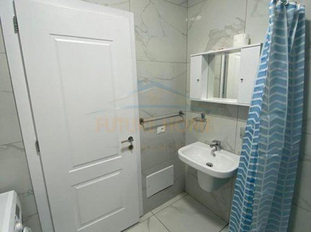 Shitet , Apartament 1+1 Unaza e re , Tirane