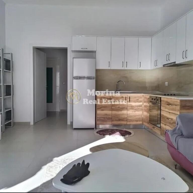 Rent, Entrance 1+1, American Hospital 2, 400 euro/month