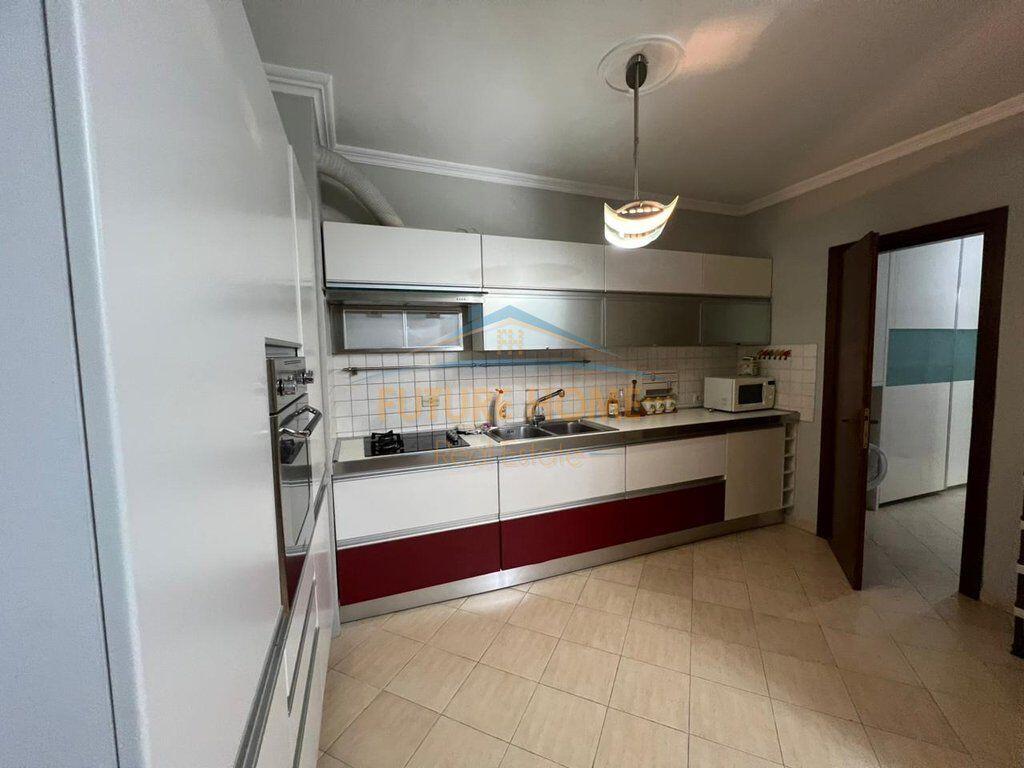 Qera , Apartament 1+1 , Pazari i Ri , Tirane
