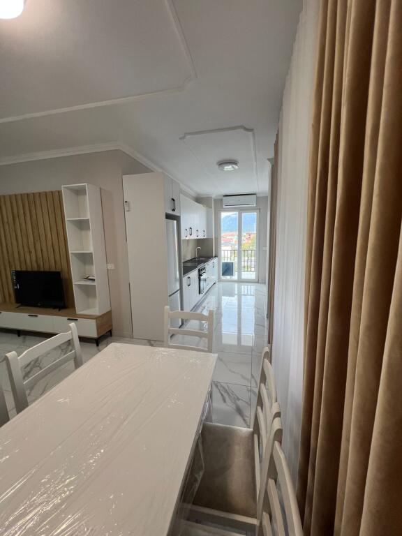 APARTAMENT ME QERA 1+1