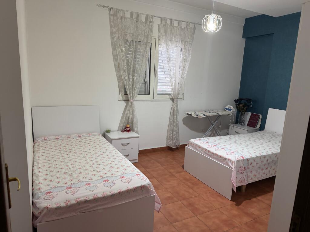 Shitet apartament 2+1 rruga Dritan Hoxha, Tiranë