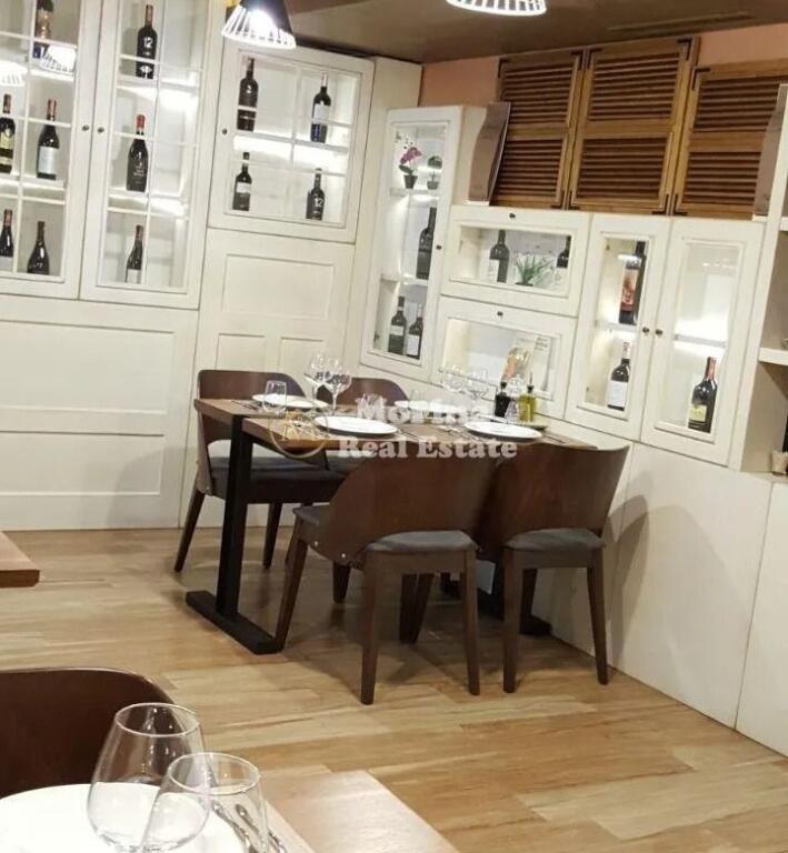 Qera, Ambient Biznesi, Rr.Durrsit, 2.000 euro/muaj