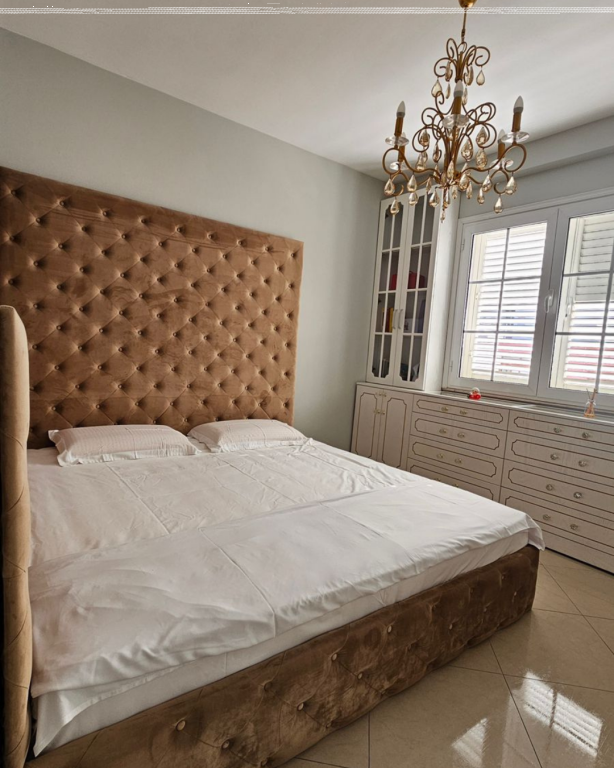 Apartment 2+1+2 for Rent in Neighborhood 6, Former Police District, Durres.