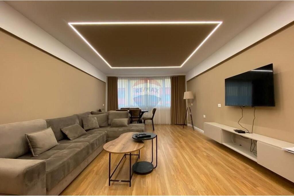 Duplex - For Rent - Skanderbeg Square