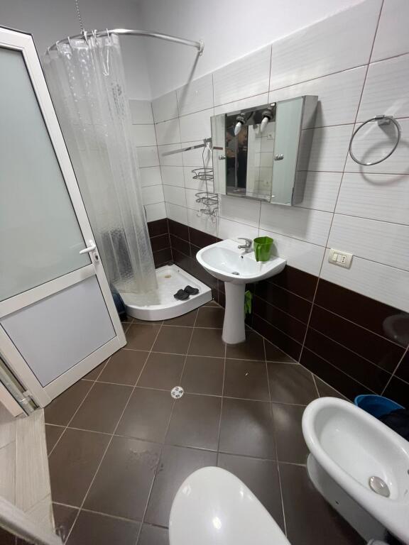 🏡 APARTAMENT ME QERA  2+1 ME POST PARKIMII PLAZH PRAN VIVAS HOTEL