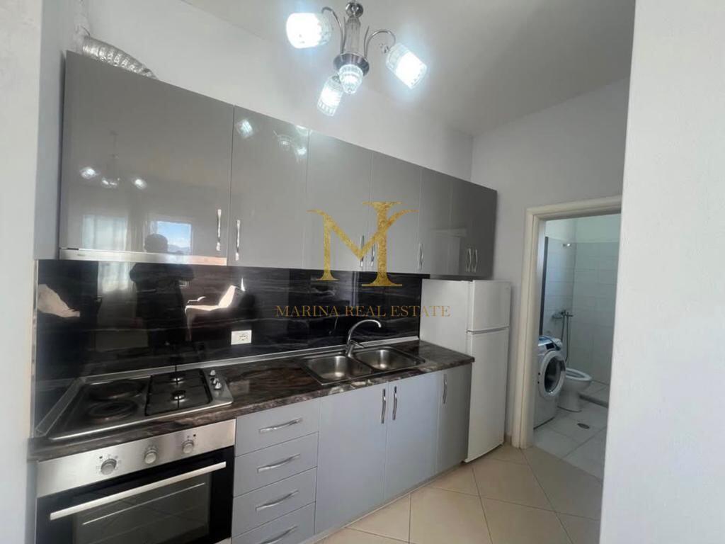 Jepet me qera apartament 1+1  Ne Iliria , Perballe Me Pista iliria !!