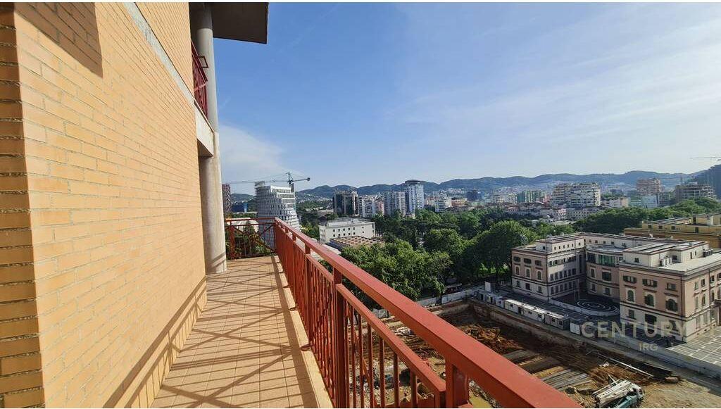 ZYRE TEK TORRE DRINI!