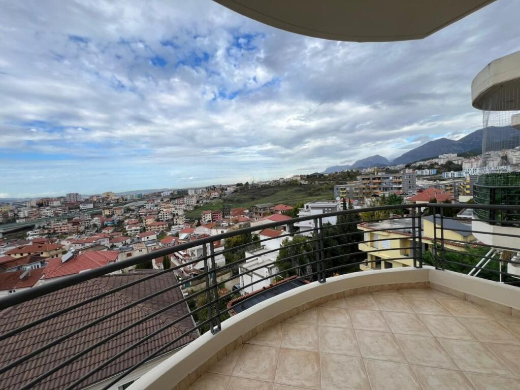 Appartamento in Affitto, Shkoze