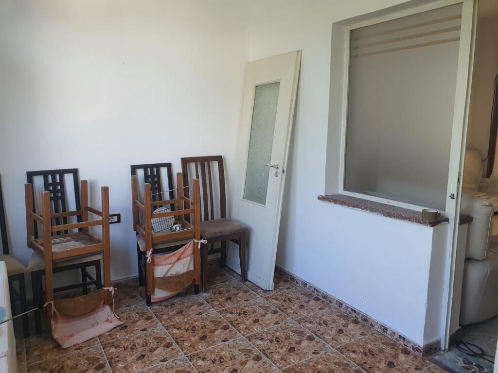 2+1, existing furnished apartment, on Durres road price 350 thousand lek