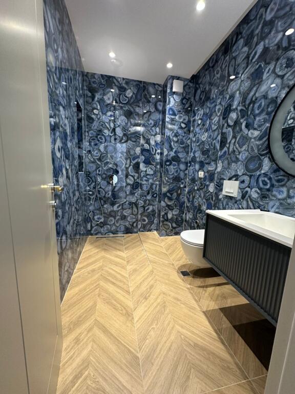 Apartament me qera 2+1