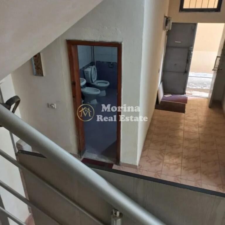Rent, Apartment 3+1, Xhamllik, Ali Baushi Street, 400 euros/month