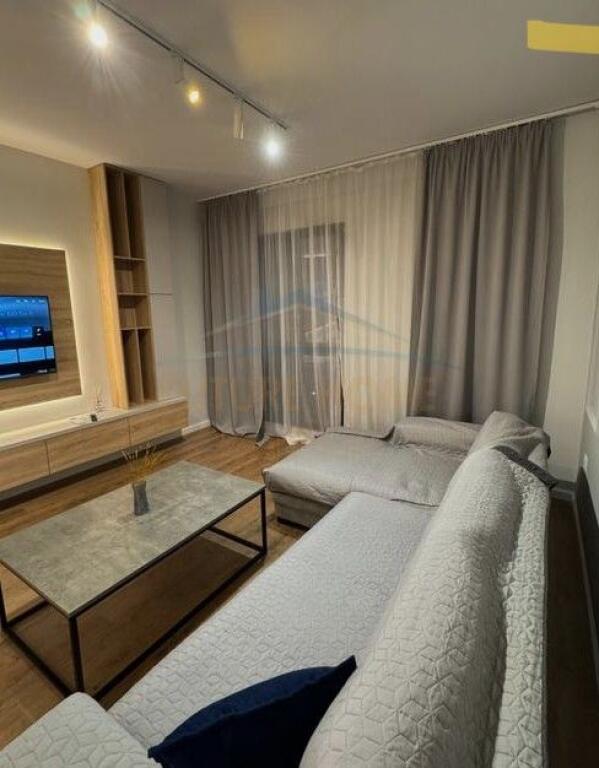 Shitet Apartament 2+1, Arlis – Rruga e Dibrës, pranë Farmacisë 10