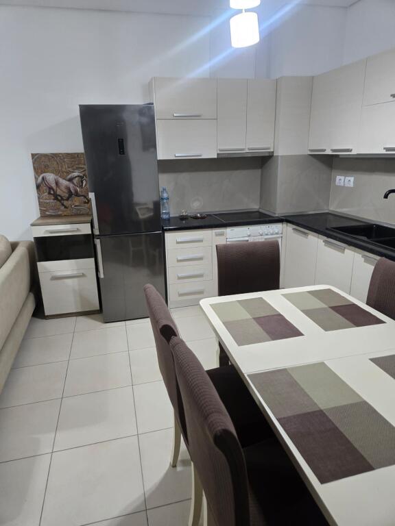 🏡 Jepet me qira apartament 2+1 📍 Rruga e Kavajës