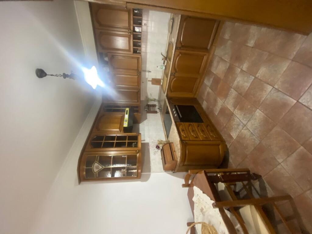 Apartament 2+1,i mobiluar te selvia gjimnazi partizani,650 euro me wifi te perfshire