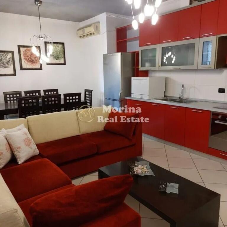 apartament 2+1, Stacioni i Trenit, Rruga Panorama, 600 euro.