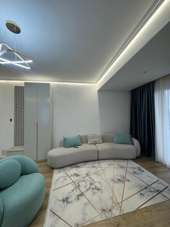 Vendesi in vendita Appartamento 1+1 – Farmacia 10, Tirana