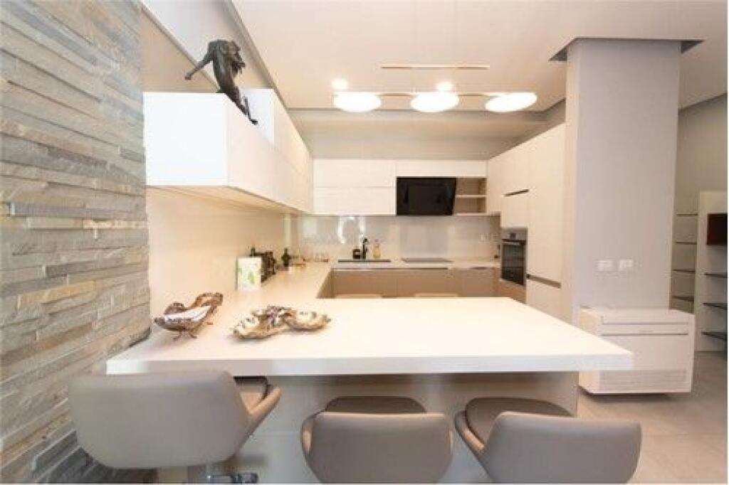 Apartament 3+1+2 te RING CENTER