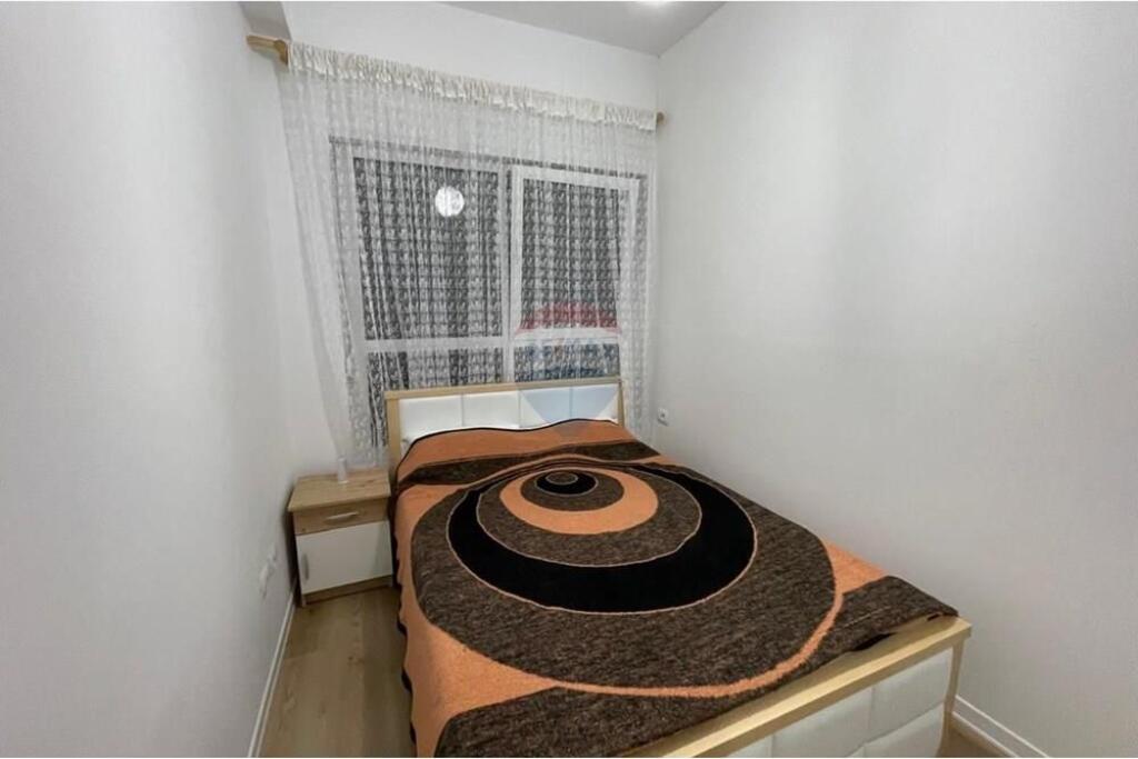 Apartament 1+1 me Qira tek Kompleksi Mangalem !