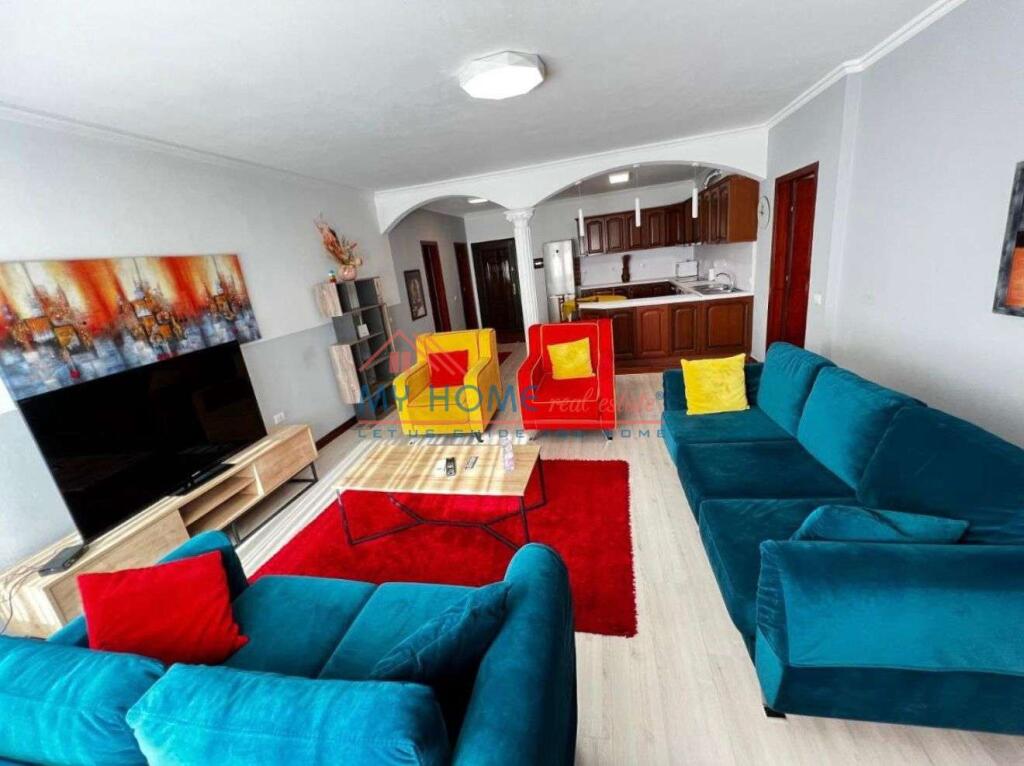 Apartament 2+1 me qera ne Rrugen Myslym Shyrit  Tirane