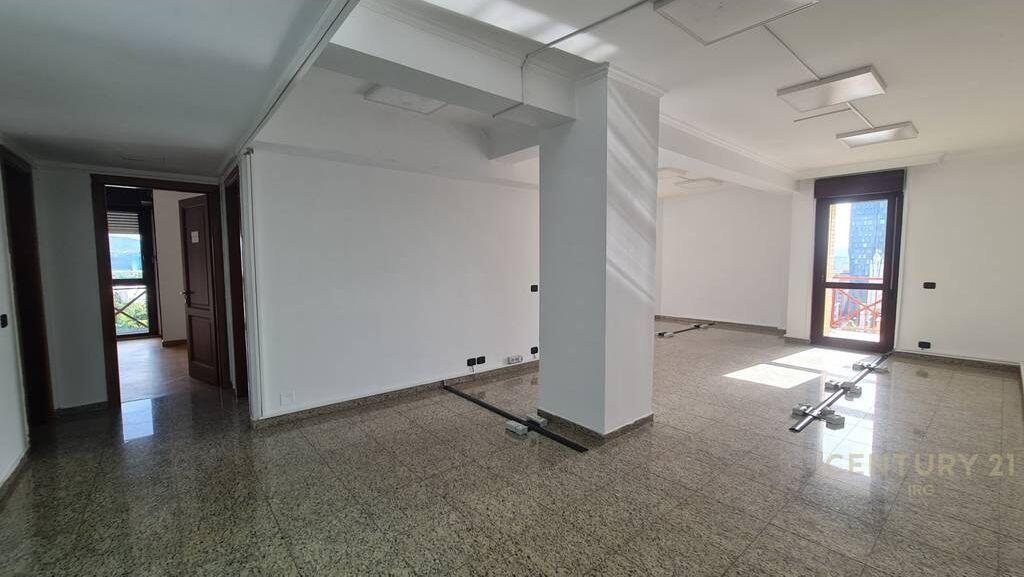 ZYRE TEK TORRE DRINI!