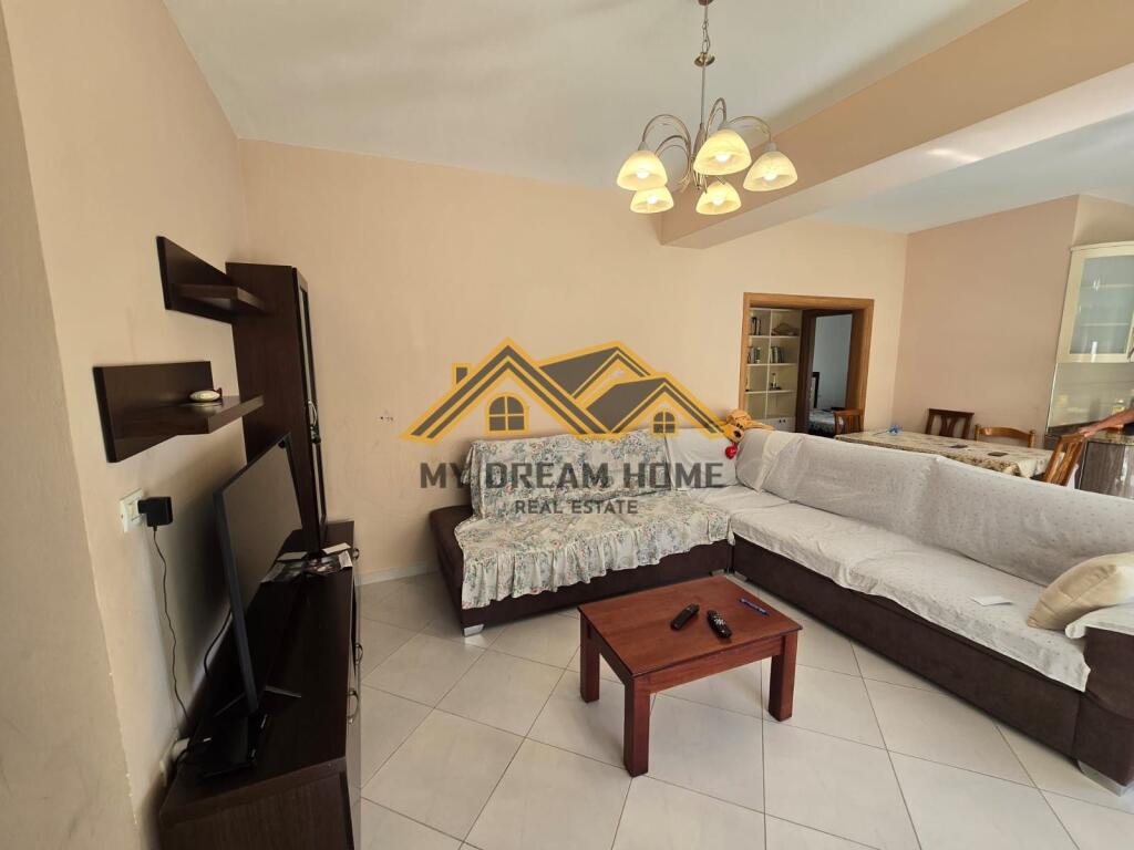 FOR RENT APARTMENT 2+1+2 CENTER DURRES!