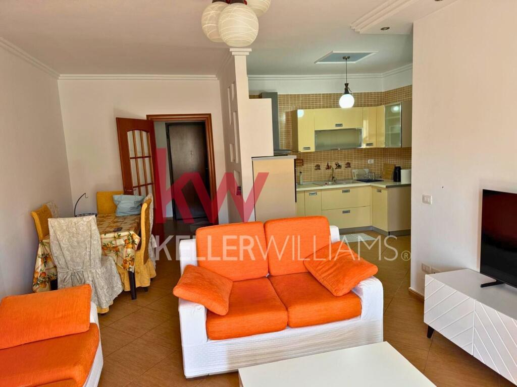 Apartament 2+1 me qera zone qendrore Vlore