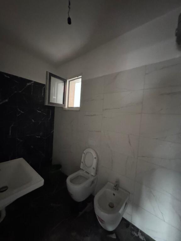 Jepet me qira apartament 2+1+2 📍 Trio Tower