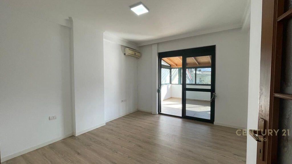 Premises for sale near Wilson Square