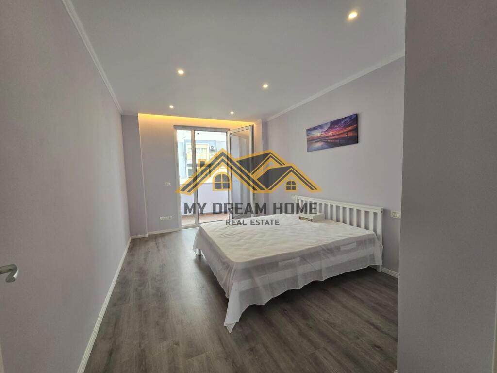 SHITET APARTAMENT 1+1 UKD DURRES FULL PAMJE DETI!!