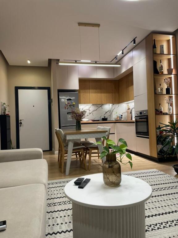 📌 Jepet me Qira Apartament 1+1 + Depo – Golden Park 3