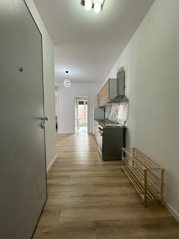 Apartament me qera 1+1