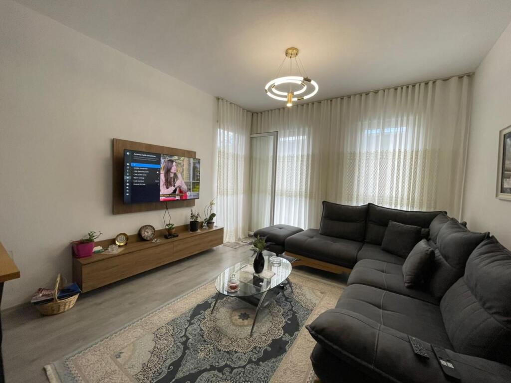 Apartament 2+1 per shitje tek Univers City.