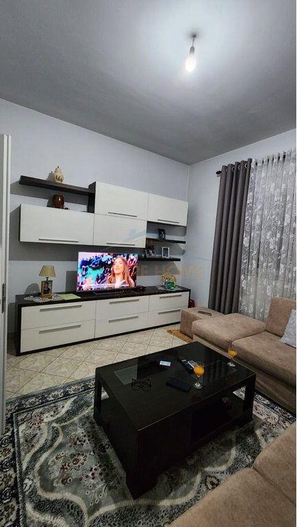 For sale, 3-storey villa, Sauk, Tirana