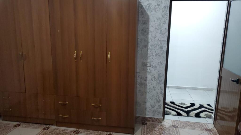 APARTMENT 1+1. 40000 LEKE. FORMER BUS PARK. NEAR REPORT TV