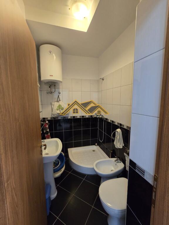 FOR RENT APARTMENT 2+1+2 CENTER DURRES!