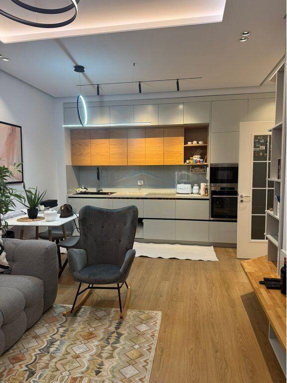 Affitto, Appartamento 2+1, Foleja e Gjelbër, Zogu i Zi, Tirana.