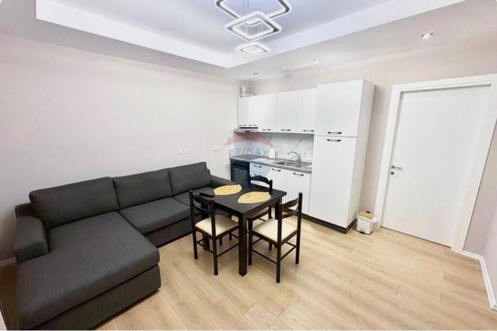 Apartament per qira 2+1 Rruga e Dibres