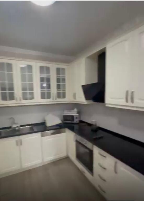 For sale 2+1+2, Train Station