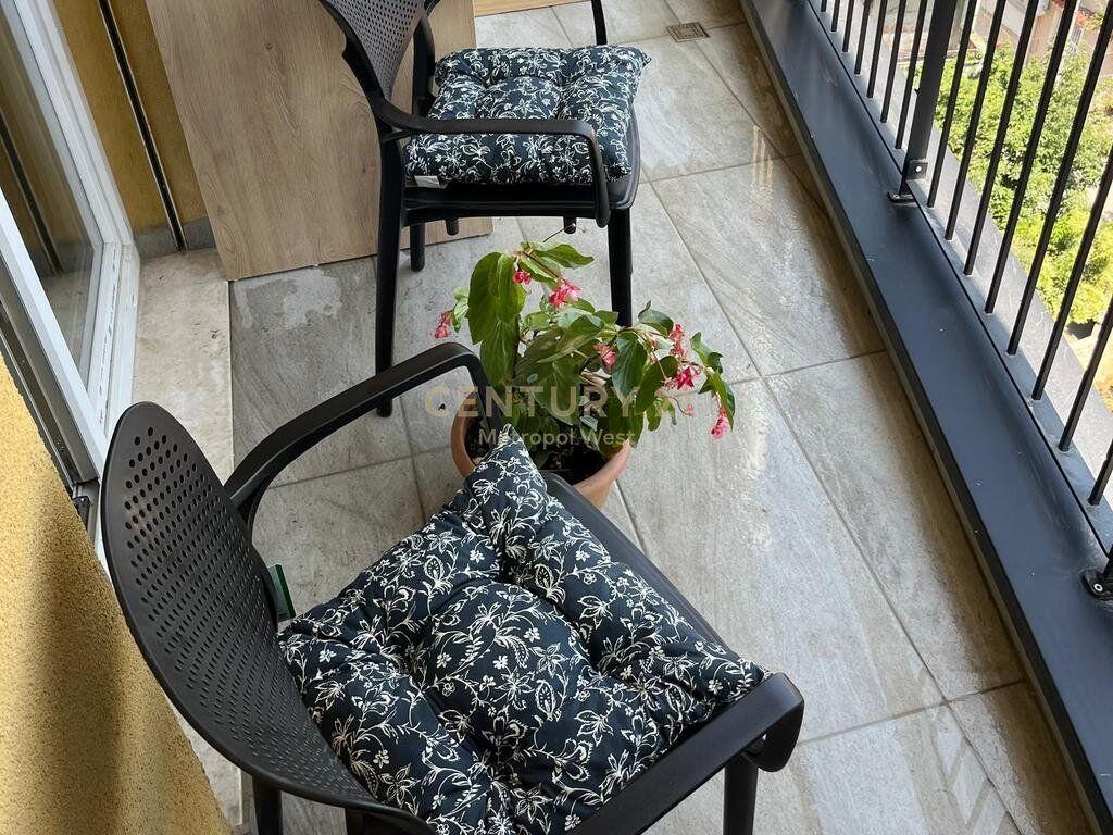 Appartamento 1+1 in Affitto – Ex Mercato Elettrico, Tirana